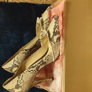 Te Casan Vintage look Snake skin heels pumps 39.5 Beautiful